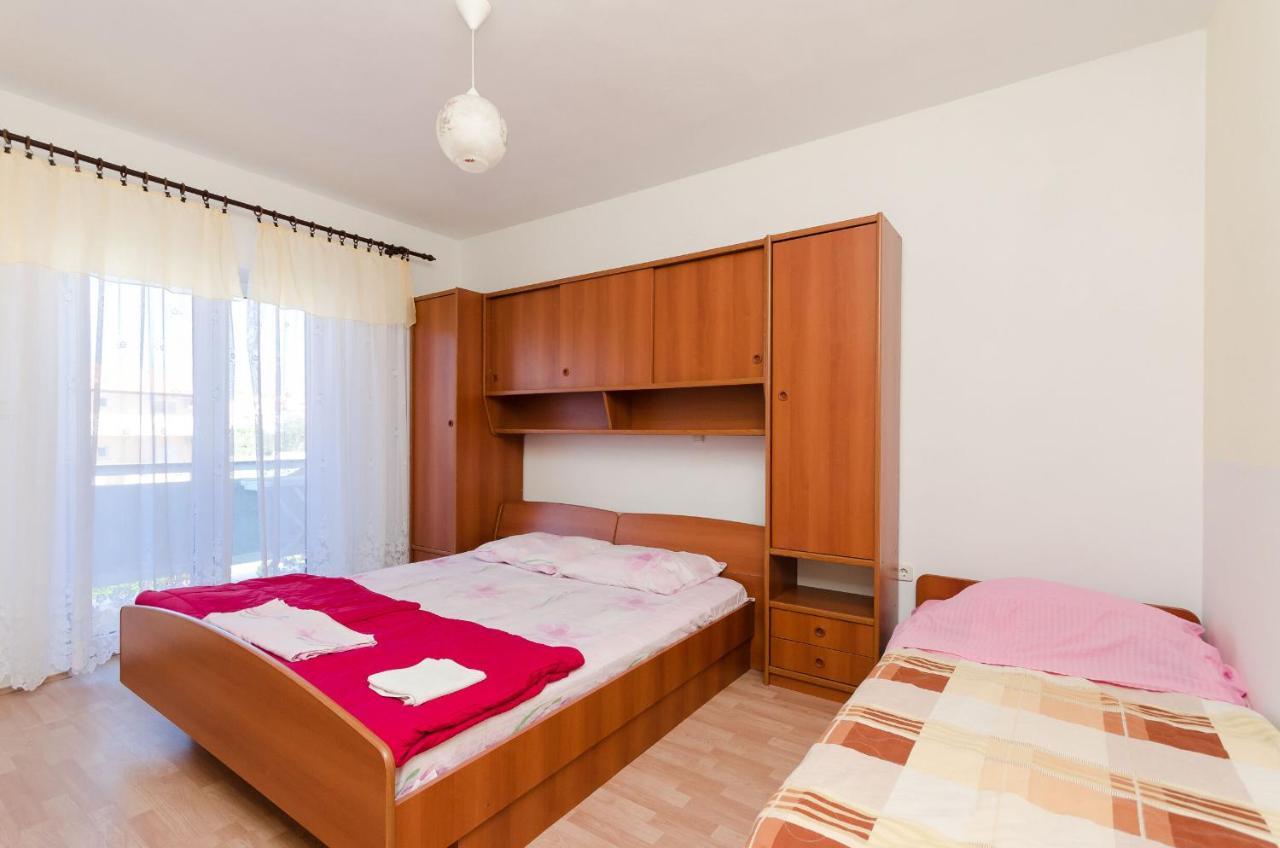 Apartments Rajka Lopar Esterno foto
