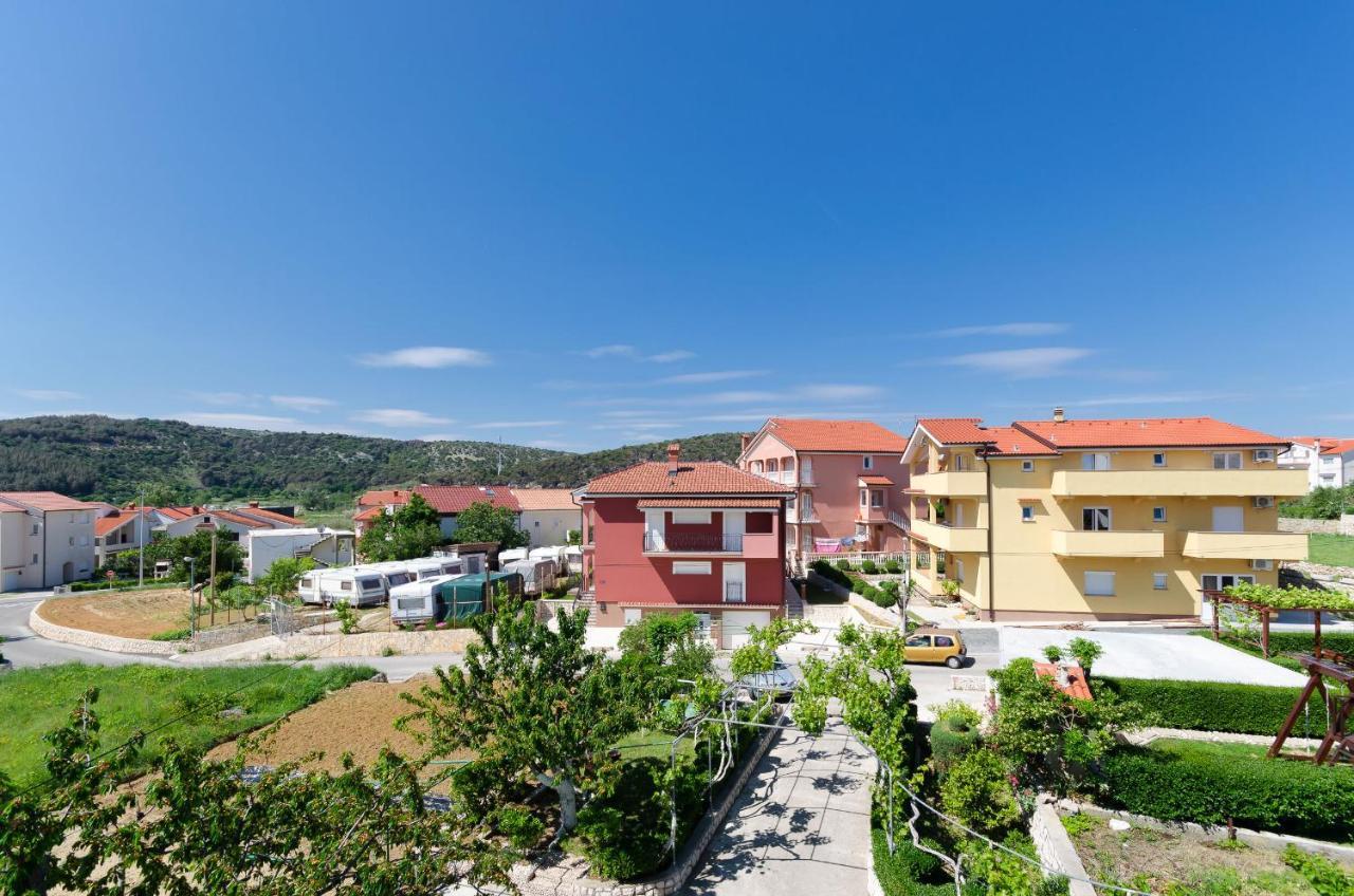 Apartments Rajka Lopar Esterno foto